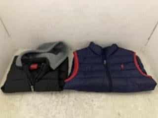 Lot 247  
            Chesterfield SR47 - Parcel Delivery Only 

                
RALPH LAUREN CHILDRENS PADDED GILET IN RED/NAVY SIZE 10-12Y TO INCLUDE GUESS HOOD...
