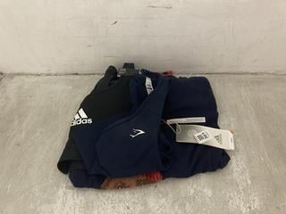 Lot 301  
            Chesterfield SR47 - Parcel Delivery Only 

                
3 X ASSORTED CLOTHING TO INCLUDE ADIDAS MS WOMENS SPORTS BRA IN BLACK SIZE 8-10. ...