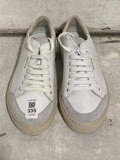 Lot 335  
            Chesterfield SR47 - Parcel Delivery Only 

                
AXEL ARIGATO CLEAN 90 TRAINERS IN PINK/WHITE SIZE UNSPECIFIED (LOCATION: A12)