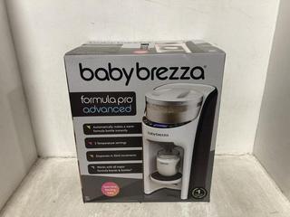 Lot 380  
            Chesterfield SR47 - Parcel Delivery Only 

                
BABY BREZZA FORMULA PRO ADVANCED DISPENSER ORIGINAL RRP £249 (LOCATION: B2)