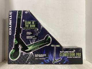 Lot 389  
            Chesterfield SR47 - Parcel Delivery Only 

                
STUNTED GLOWSTORM PRO STUNT SCOOTER (LOCATION: B2)