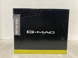Lot 390  
            Chesterfield SR47 - Parcel Delivery Only 

                
G MAC METRO EVO HELMET IN BLACK SIZE S (LOCATION: B2)