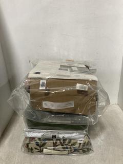 Lot 396  
            Chesterfield SR47 - Parcel Delivery Only 

                
4 X ASSORTED PAIR OF CURTAINS TO INCLUDE JOHN LEWIS X SANDERSON PENCIL PLEAT CURT...