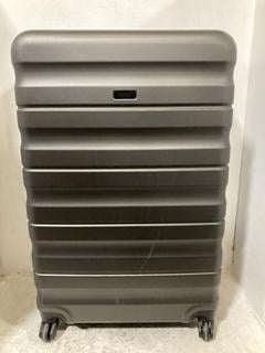 Lot 420  
            Chesterfield SR47 - Parcel Delivery Only 

                
JOHN LEWIS MEDIUM HARDSIDE SUITCASE IN GREY (1519841) (LOCATION: B4)