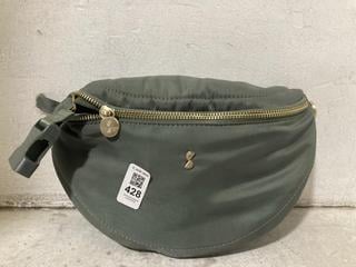 Lot 428  
            Chesterfield SR47 - Parcel Delivery Only 

                
STACKERS BUMBAG IN GREEN (LOCATION: B4)