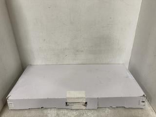 Lot 447  
            Chesterfield SR47 - Parcel Delivery Only 

                
THERMOSTATIC SHOWER SET. (LOCATION: B5)