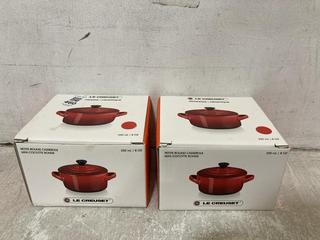 Lot 460  
            Chesterfield SR47 - Parcel Delivery Only 

                
2 X LE CRESUET PETITE ROUND CASSEROLE DISH IN RED. (LOCATION: B5)