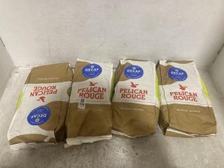 Lot 556  
            Chesterfield SR47 - Parcel Delivery Only 
                
4 X PELICAN ROUGE CLASSIC ROAST DECAF COFFEE BEANS 1KG BBE 16.10.25. (LOCATION: B7)