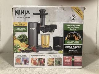 Lot 560  
            Chesterfield SR47 - Parcel Delivery Only 
                
NINJA COLD PRESS JUICER. (LOCATION: B8)