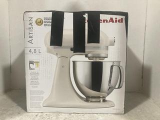 Lot 561  
            Chesterfield SR47 - Parcel Delivery Only 
                
KITCHENAID ARTISAN 4.8L STAND MIXER. (LOCATION: B8)