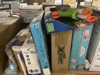 Lot 572  
            Chesterfield SR47 - Parcel Delivery Only 
                
QTY OF ASSORTED TOYS & GAMES TO INCLUDE NERF ELITE 2.0 DOUBLE PUNCH GUN. (LOCATIO...
