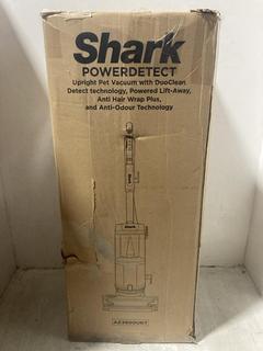 Lot 663  
            Chesterfield SR47 - Parcel Delivery Only 

                
SHARK POWERDETECT CORDED UPRIGHT VACUUM CLEANER ORIGINAL RRP £400 - MODEL NO. AZ3...