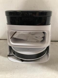 Lot 700  
            Chesterfield SR47 - Parcel Delivery Only 

                
LEFANT M3 ROBOT VACUUM CLEANER WITH MOP. (LOCATION: C4)