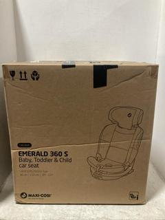 Lot 734  
            Chesterfield SR47 - Parcel Delivery Only 

                
MAXI COSI EMERALD 360 S CHILD CAR SEAT ORIGINAL RRP £299 (LOCATION: C5)