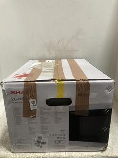 Lot 754  
            Chesterfield SR47 - Parcel Delivery Only 

                
SHARP 20L 800W DIGITAL MICROWAVE OVEN - MODEL NO. YC-MS02 (LOCATION: C6)