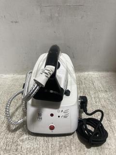 Lot 755  
            Chesterfield SR47 - Parcel Delivery Only 

                
RUSSELL HOBBS STEAM POWER STEAM GENERATOR IRON (LOCATION: C6)
