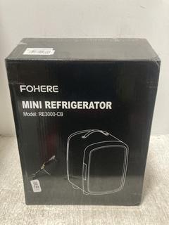 Lot 768  
            Chesterfield SR47 - Parcel Delivery Only 

                
FOHERE MINI FRIDGE - MODEL NO. RE3000-CB (LOCATION: C7)