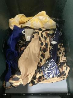Lot 829  
            Chesterfield SR47 - Parcel Delivery Only 

                
10 X ASSORTED WOMENS JOHN LEWIS SWIMWEAR TO INCLUDE SAVANNAH BIKINI BRIEFS IN SPO...