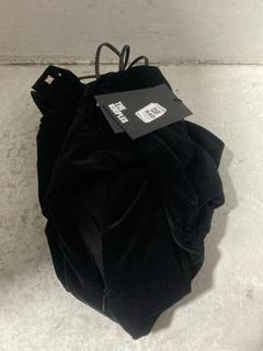 Lot 840  
            Chesterfield SR47 - Parcel Delivery Only 

                
THE KOOPLES VELVET STUD MINI ROBE DRESS IN BLACK SIZE 8 ORIGINAL RRP £325 - 41000...