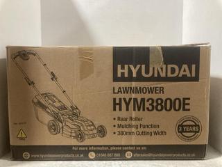 Lot 847  
            Chesterfield SR47 - Parcel Delivery Only 

                
HYUNDAI 1600W ELECTRIC LAWNMOWER ORIGINAL RRP £120 - MODEL NO. HYM3800E (LOCATION...