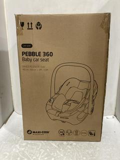 Lot 896  
            Chesterfield SR47 - Parcel Delivery Only 

                
MAXI-COSI PEBBLE 360 BABY CAR SEAT 40-83CM ORIGINAL RRP £199. (LOCATION: C11)