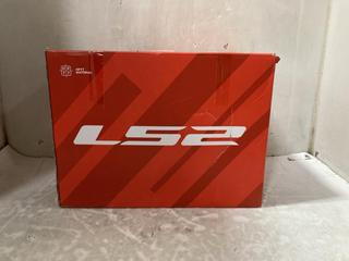 Lot 904  
            Chesterfield SR47 - Parcel Delivery Only 

                
LS2 MOTORCYCLE HELMET IN MATT BLACK SIZE M. (LOCATION: D1)