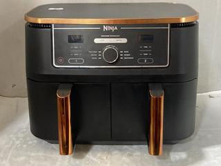 Lot 917  
            Chesterfield SR47 - Parcel Delivery Only 

                
NINJA FOODI MAX DUAL ZONE AIR FRYER. (LOCATION: D1)