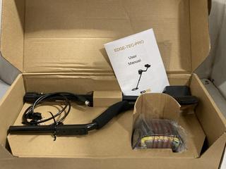 Lot 955  
            Chesterfield SR47 - Parcel Delivery Only 

                
EDGE TEC PRO METAL DETECTOR (LOCATION: D3)