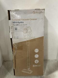 Lot 982  
            Chesterfield SR47 - Parcel Delivery Only 

                
HOOVER HF4 HYDRO CORDLESS VACUUM CLEANER ORIGINAL RRP £299 (LOCATION: D4)