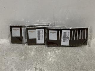 Lot 1035  
            Chesterfield SR46 - Parcel Delivery Only 

                
QTY OF BURBERRY HERO PERFUME - MAKEUP BAG INCLUDED (LOCATION: E2)