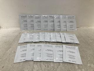 Lot 1048  
            Chesterfield SR46 - Parcel Delivery Only 

                
QTY OF LEONOR GREYL HYDRATING MASK FOR THICK & FRIZZY HAIR 16ML - MAKEUP BAG INCL...