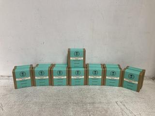 Lot 1279  
            Chesterfield SR46 - Parcel Delivery Only 

                
15 X NEALS YARD REMEDIES LAVENDER & TEA TREE SOAP BAR 100G - TOTAL LOT ORIGINAL R...