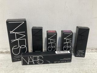 Lot 402  
            Chesterfield SR46 - Parcel Delivery Only 

                
6 X ASSORTED NARS BEAUTY PRODUCTS TO INCLUDE NARS AUDACIOUS LIPSTICK IN SHADE GRA...