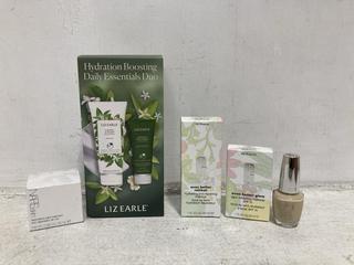 Lot 403  
            Chesterfield SR46 - Parcel Delivery Only 

                
5 X ASSORTED BEAUTY PRODUCTS TO INCLUDE CLINIQUE SKIN TINT WITH SPF15 IN SHADE WN...