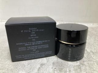 Lot 995  
            Chesterfield SR46 - Parcel Delivery Only 

                
SUQQU THE CREAM FOUNDATION WITH SPF20 IN SHADE 290 (LOCATION: E2)
