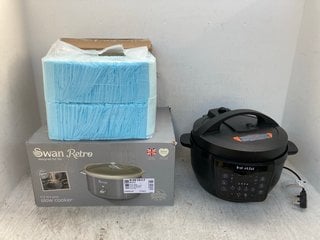 Lot 1018  
            Marchington SR12 - Parcel Delivery Only 

                
3 X ASSORTED KITCHEN ITEMS TO INCLUDE INSTANT POT PRESSURE COOKER: LOCATION - E14