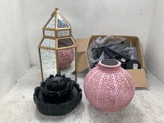 Lot 1056  
            Marchington SR12 - Parcel Delivery Only 

                
QTY OF ASSORTED ITEMS TO INCLUDE GLASS STORM LANTERN IN GOLD: LOCATION - E11