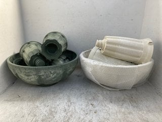 Lot 1073  
            Marchington SR12 - Parcel Delivery Only 

                
BERNINI BARI WATER FOUNTAIN IN GREEN: LOCATION - E10