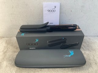 Lot 1106  
            Marchington SR12 - Parcel Delivery Only 

                
BABYLISS 9000 CORDLESS WAVER - ORIGINAL RRP: £180.00: LOCATION - E8