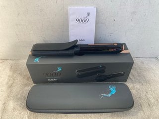 Lot 1110  
            Marchington SR12 - Parcel Delivery Only 

                
BABYLISS 9000 CORDLESS WAVER - ORIGINAL RRP: £180.00: LOCATION - E8