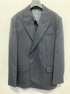 Lot 1195  
            Marchington SR12 - Parcel Delivery Only 

                
MENS SELECTED HOMME REGULAR FIT AXEL DOUBLE BREASTED BLAZER IN NAVY - UK SIZE: 40...