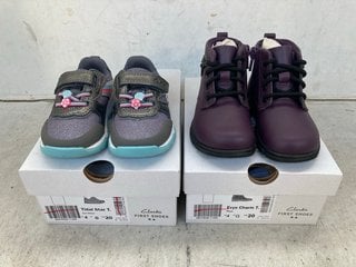 Lot 1198  
            Marchington SR12 - Parcel Delivery Only 

                
CHILDRENS CLARKS FIRST SHOES EVYN CHARM T BOOTS IN PURPLE - UK SIZE: 4G TO INCLUD...