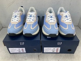 Lot 1207  
            Marchington SR12 - Parcel Delivery Only 

                
2 X PAIRS WOMENS GAP AURORA MESH TRAINERS IN BLUE - UK SIZE: 5: LOCATION - E5