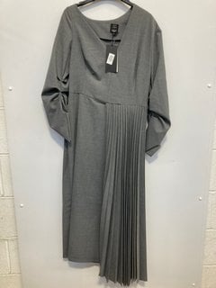 Lot 1213  
            Marchington SR12 - Parcel Delivery Only 

                
JOHN LEWIS X A.W.A.K.E MODE ASYMMETRIC DRESS IN GREY - UK SIZE: 10 - ORIGINAL RRP...