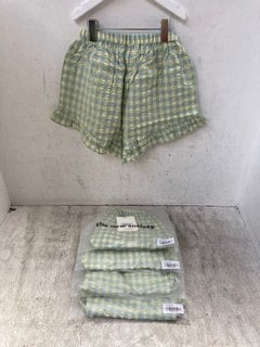 Lot 1315  
            Marchington SR12 - Parcel Delivery Only 

                
4 X THE NEW SOCIETY CANYON YELLOW SHORTS IN YELLOW CHECK - AGE: 10 YEARS: LOCATIO...