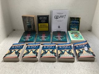 Lot 141  
            Marchington SR12 - Parcel Delivery Only 
                
QTY OF ASSORTED BOOKS TO INCLUDE STEPHEN KING DO YOU LIKE IT DARKER: LOCATION - J14
