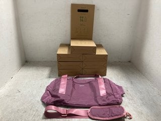 Lot 195  
            Marchington SR12 - Parcel Delivery Only 

                
QTY OF ECOHUB CABIN/HOSPITAL BAGS IN PURPLE: LOCATION - J17