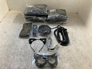 Lot 251  
            Marchington SR12 - Parcel Delivery Only 

                
QTY OF BLACK CAT COSTUMES FOR WOMEN: LOCATION - J20