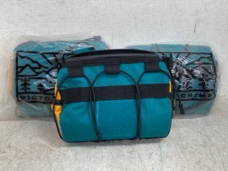 Lot 390  
            Marchington SR12 - Parcel Delivery Only 

                
3 X VICTORIA CHIMP OUT THERE BAR BAG IN TEAL/OCHRE - COMBINED RRP: £135.00: LOCAT...
