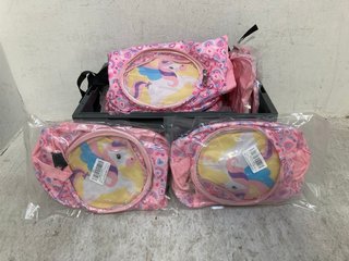 Lot 958  
            Marchington SR12 - Parcel Delivery Only 

                
QTY OF PINK UNICORN SWIMMING BAGS: LOCATION - H14